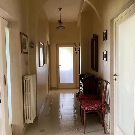 Le Rondini Apartment *